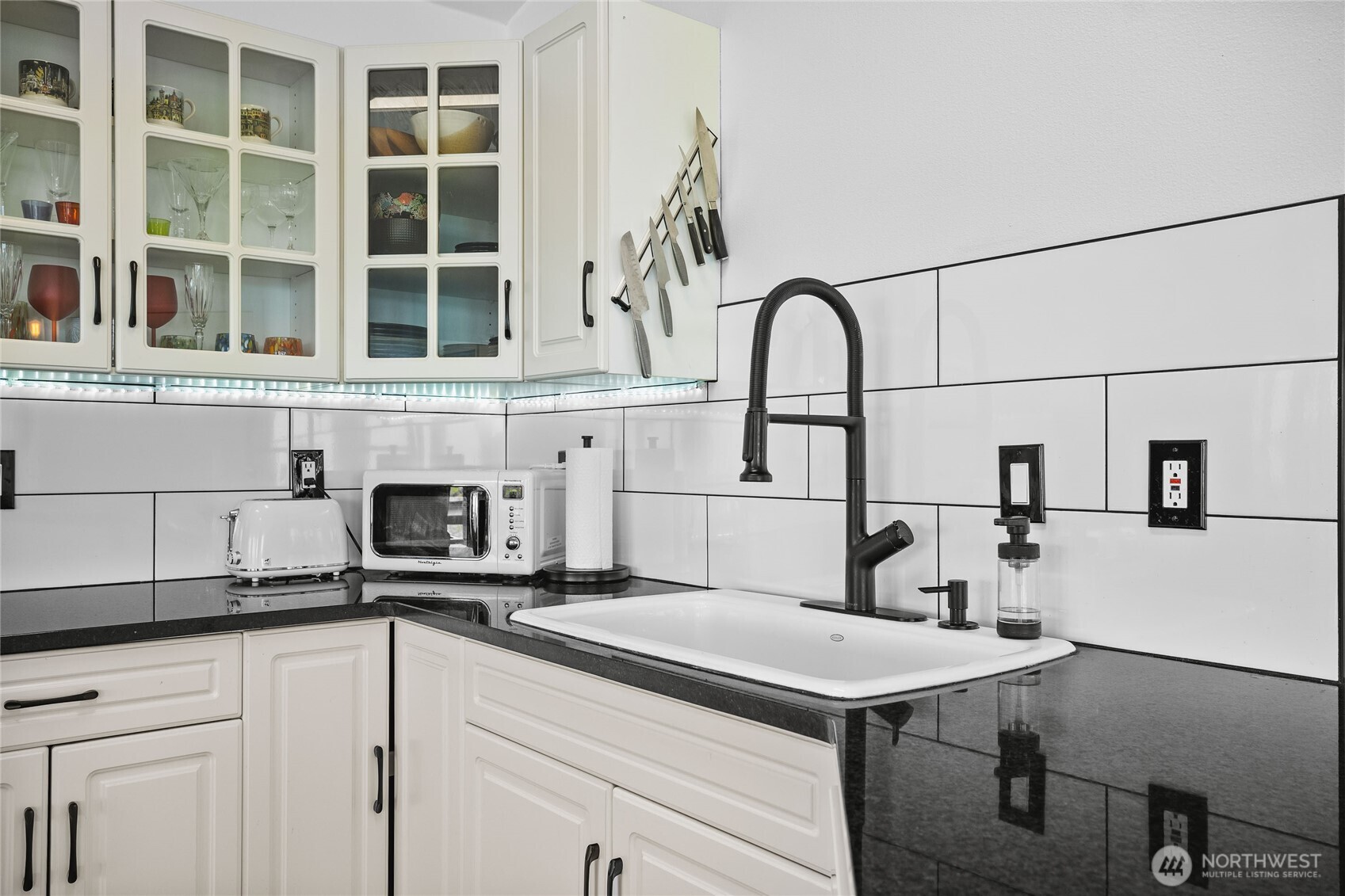 2781 Chambers Point Court , Steilacoom, WA 98388