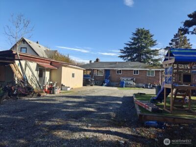 7921 Renton Avenue S, Seattle, WA 98118 - Photo 2