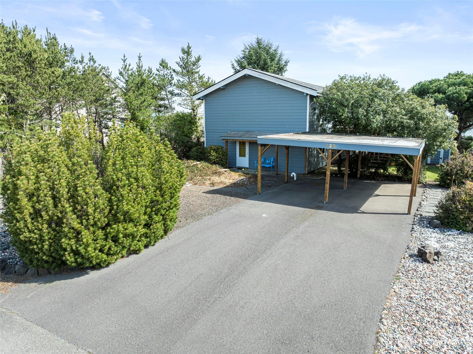 326 Harbor View Loop SE, Ocean Shores, WA 98569