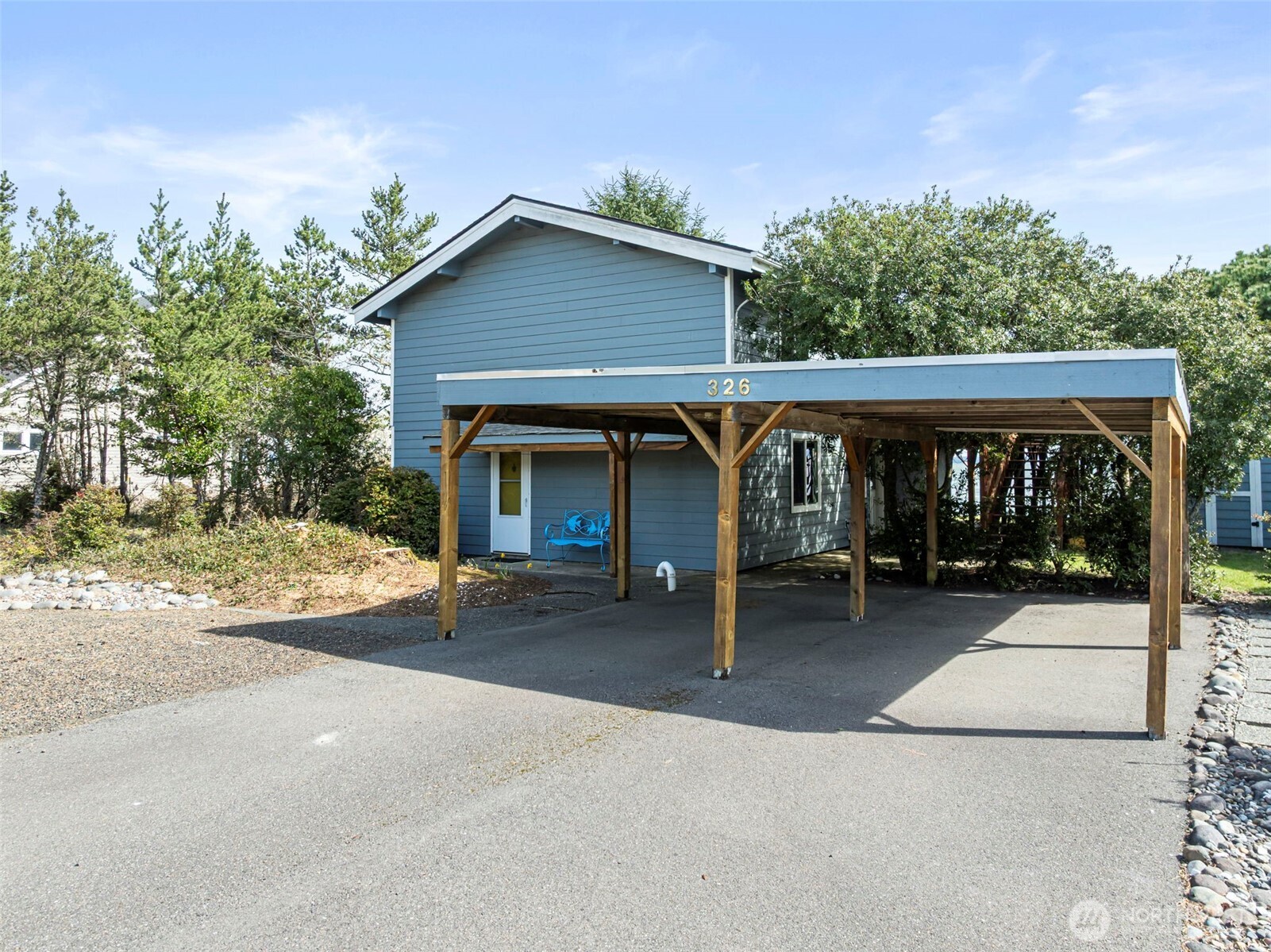 326 Harbor View Loop SE, Ocean Shores, WA 98569