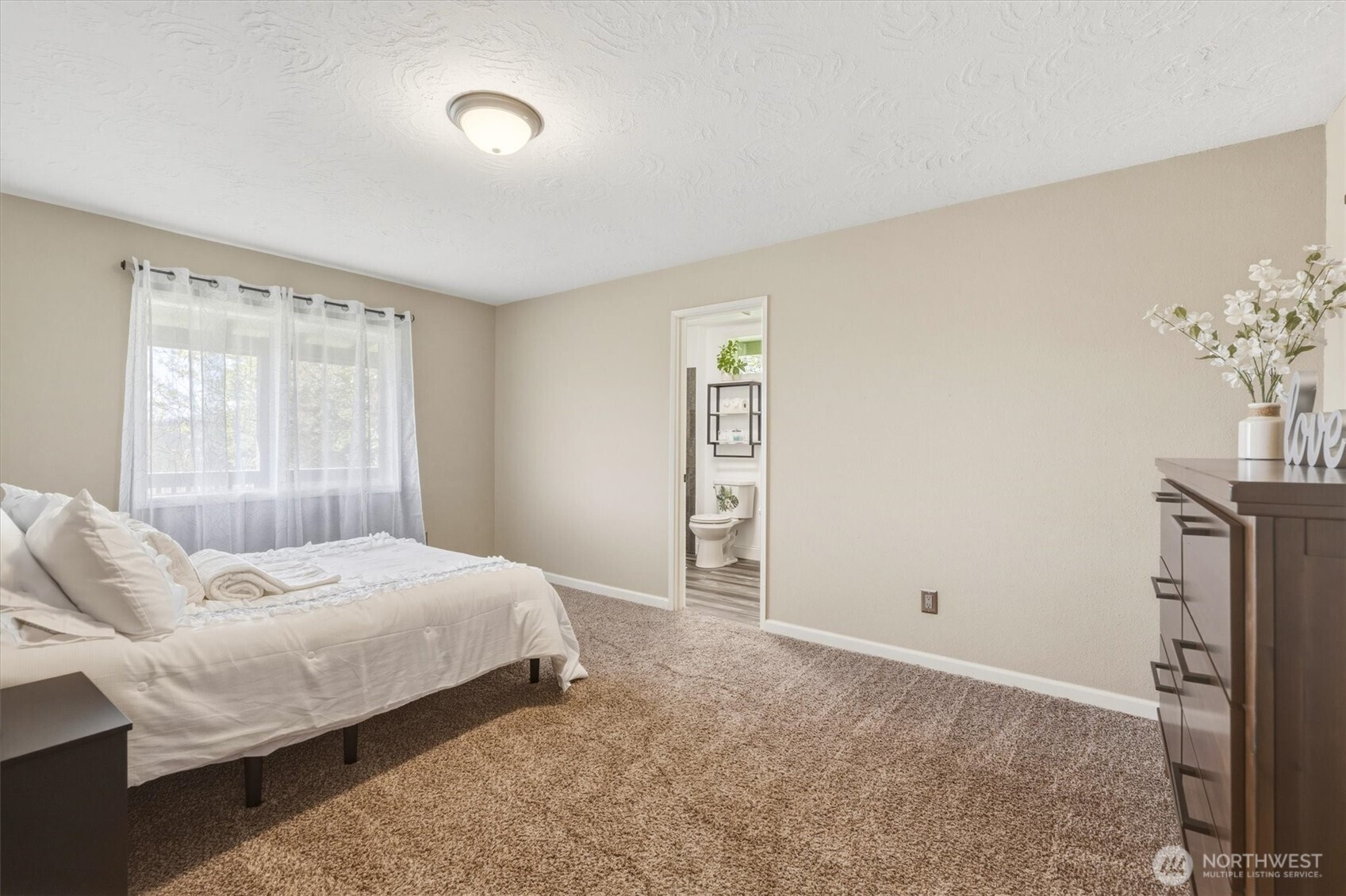 3805 Pacific Way , Longview, WA 98632