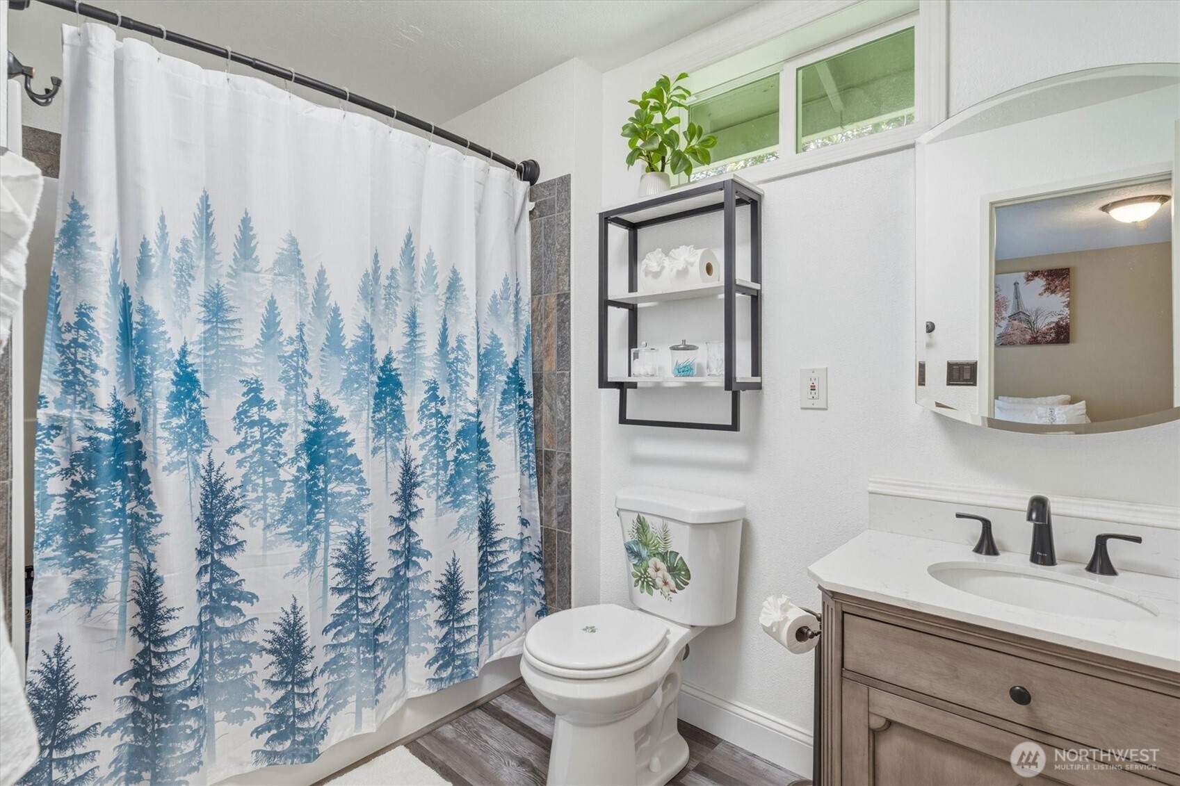 3805 Pacific Way , Longview, WA 98632