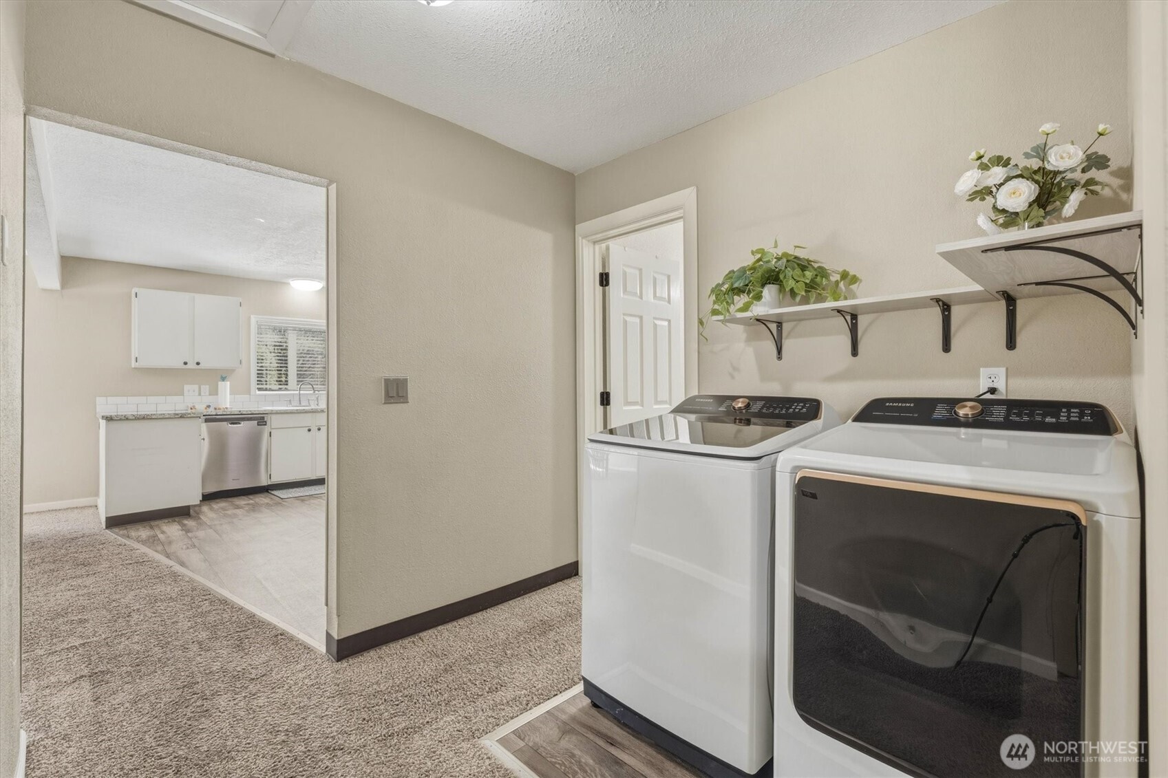 3805 Pacific Way , Longview, WA 98632