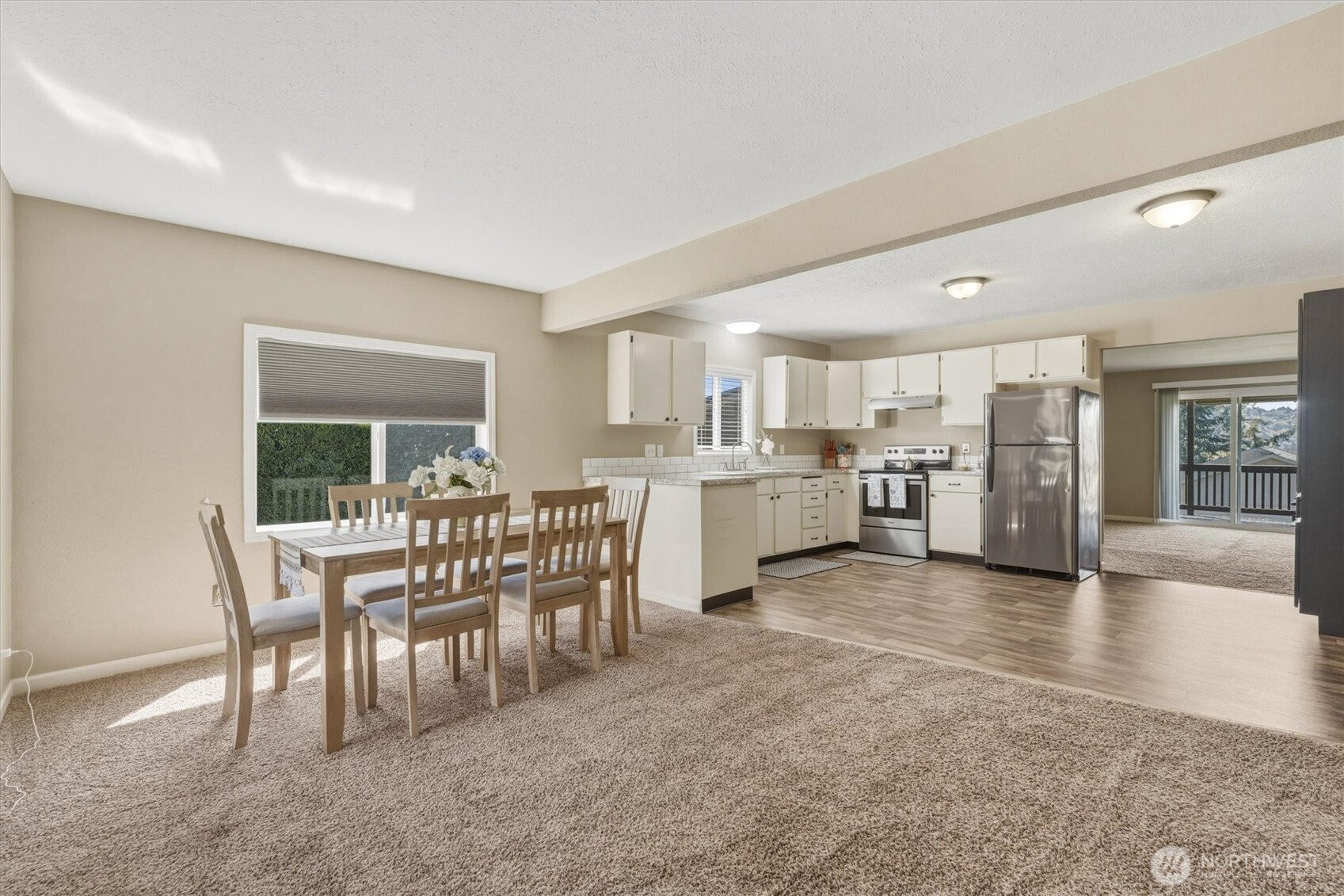 3805 Pacific Way , Longview, WA 98632