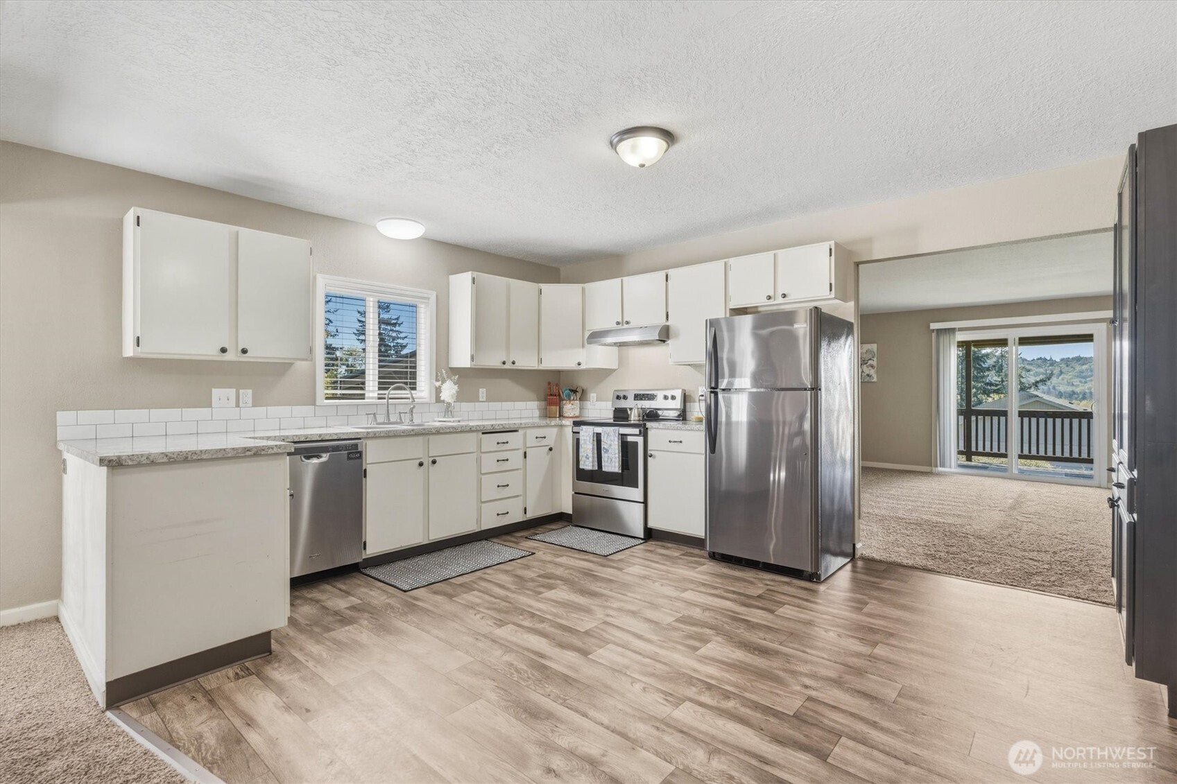 3805 Pacific Way , Longview, WA 98632