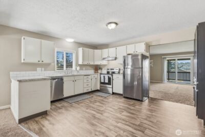 3805 Pacific Way , Longview, WA 98632 - Photo 10