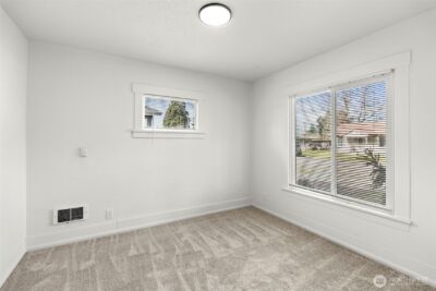 1110 W Walnut , Centralia, WA 98531 - Photo 12