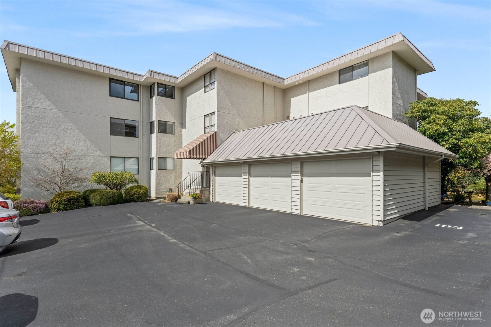 217 Alder Street #101, Edmonds, WA 98020