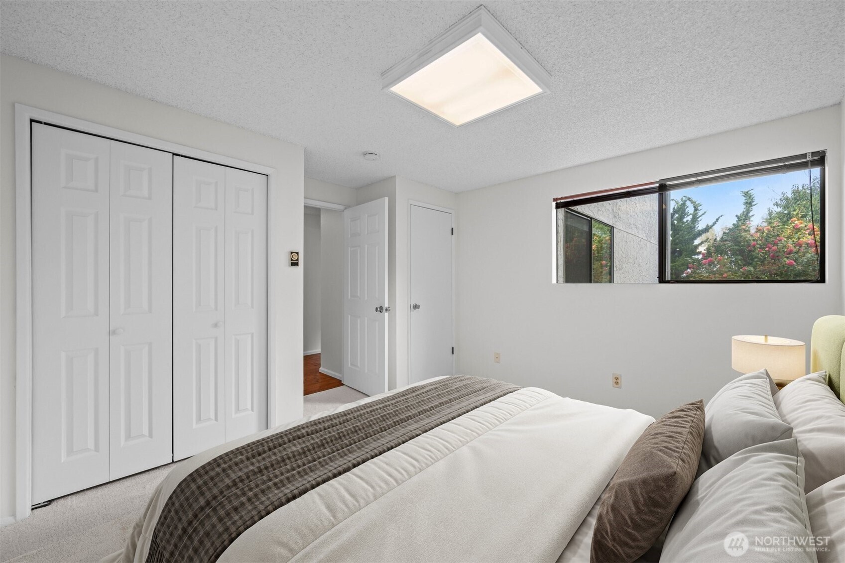 217 Alder Street #101, Edmonds, WA 98020