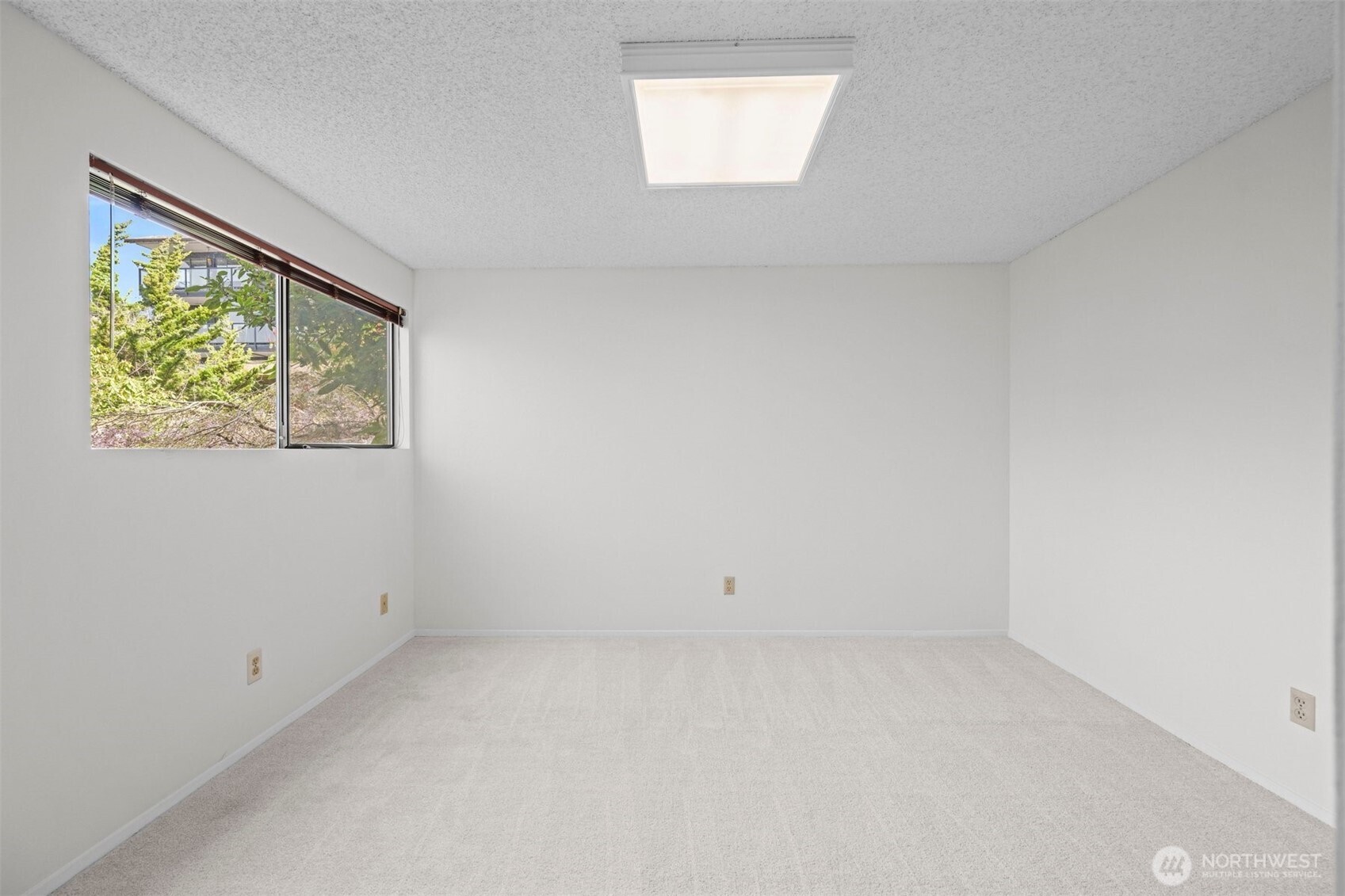 217 Alder Street #101, Edmonds, WA 98020