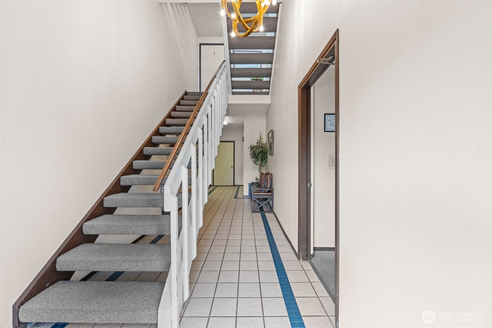 217 Alder Street #101, Edmonds, WA 98020