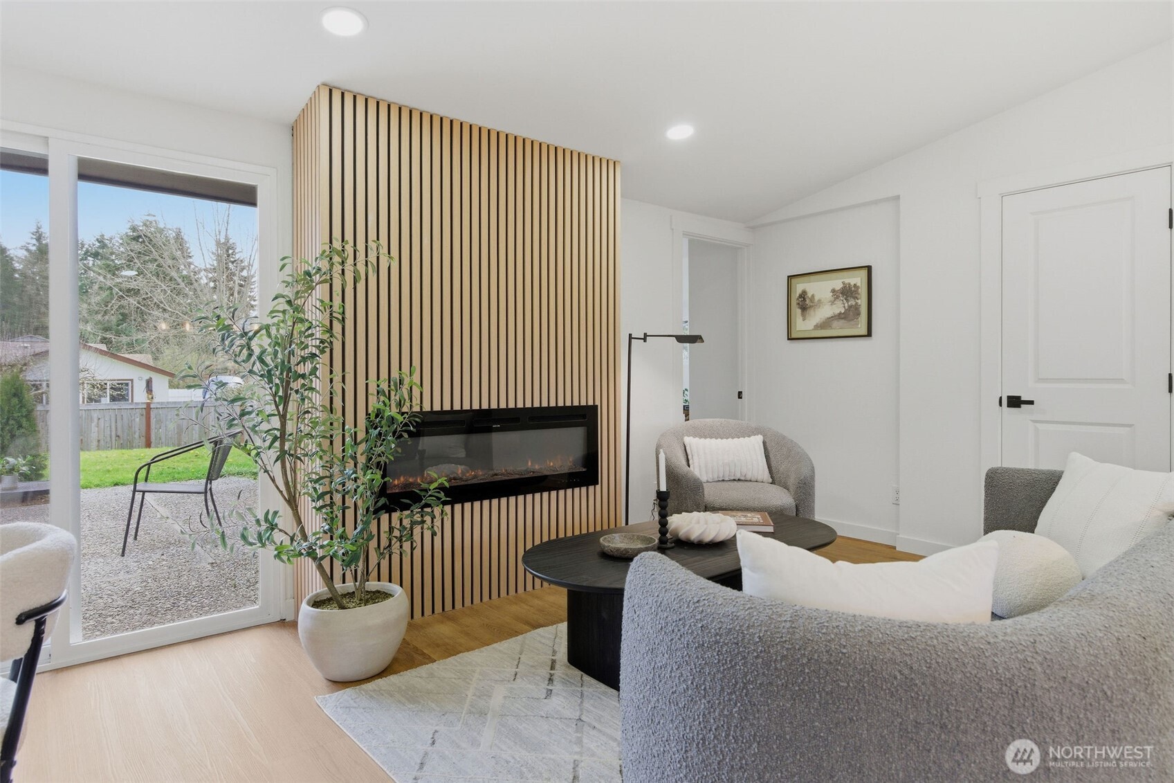 8102 Oakridge Drive SW, Lakewood, WA 98498-5962