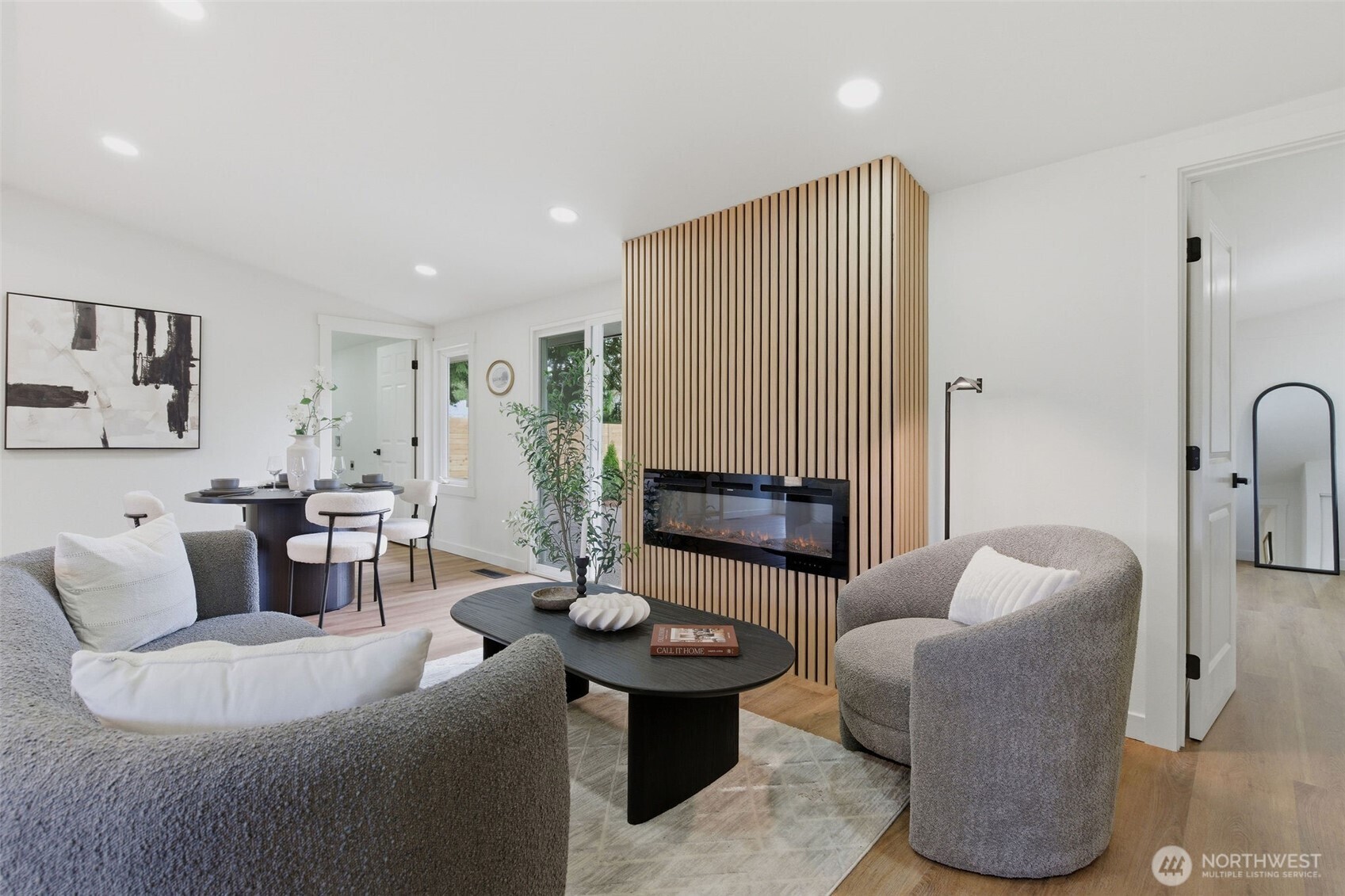 8102 Oakridge Drive SW, Lakewood, WA 98498-5962