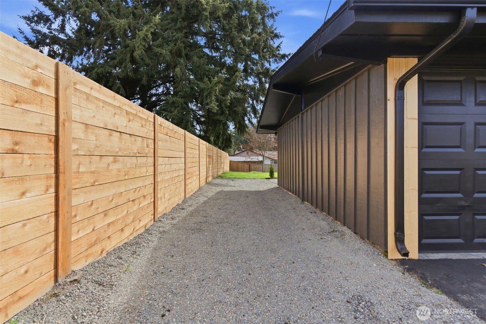 8102 Oakridge Drive SW, Lakewood, WA 98498-5962