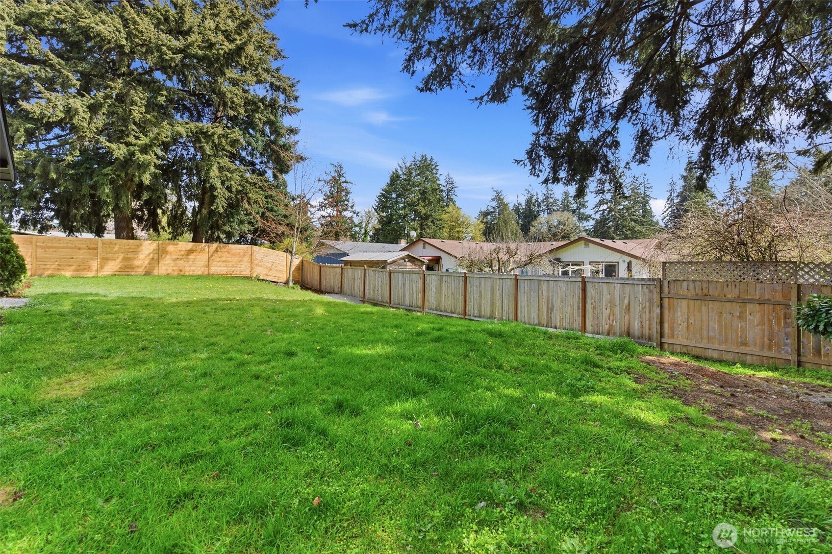 8102 Oakridge Drive SW, Lakewood, WA 98498-5962