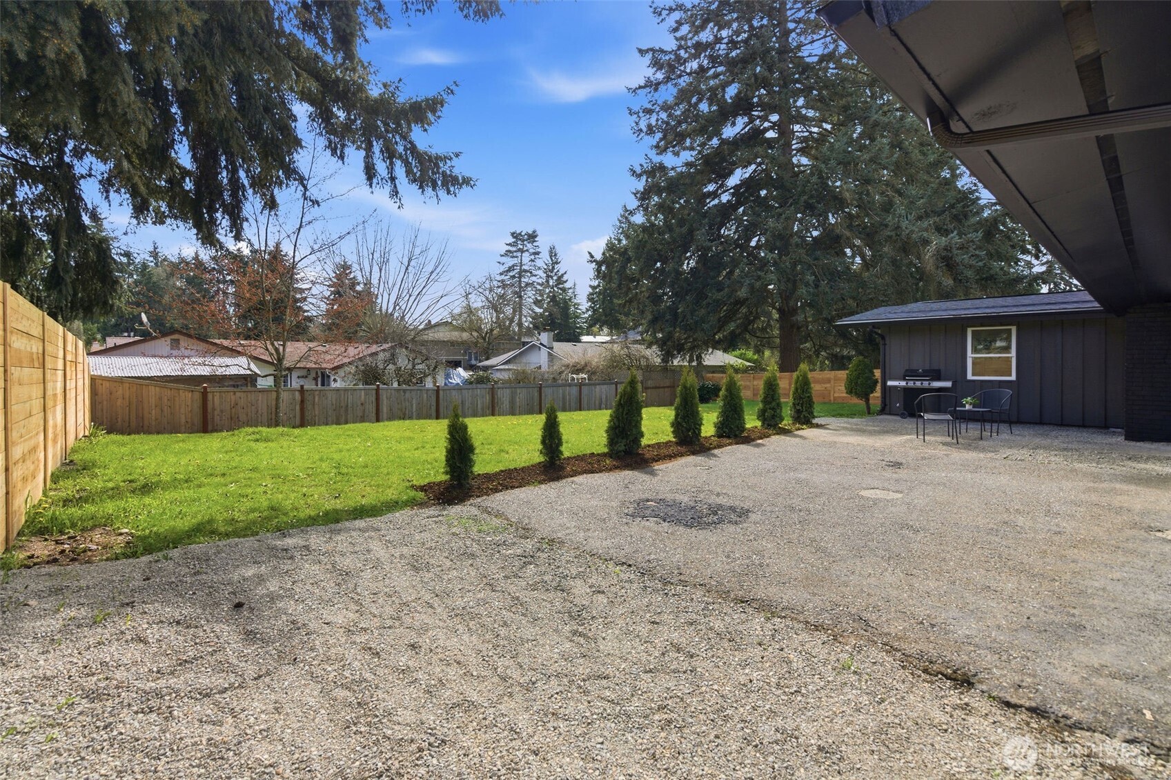 8102 Oakridge Drive SW, Lakewood, WA 98498-5962