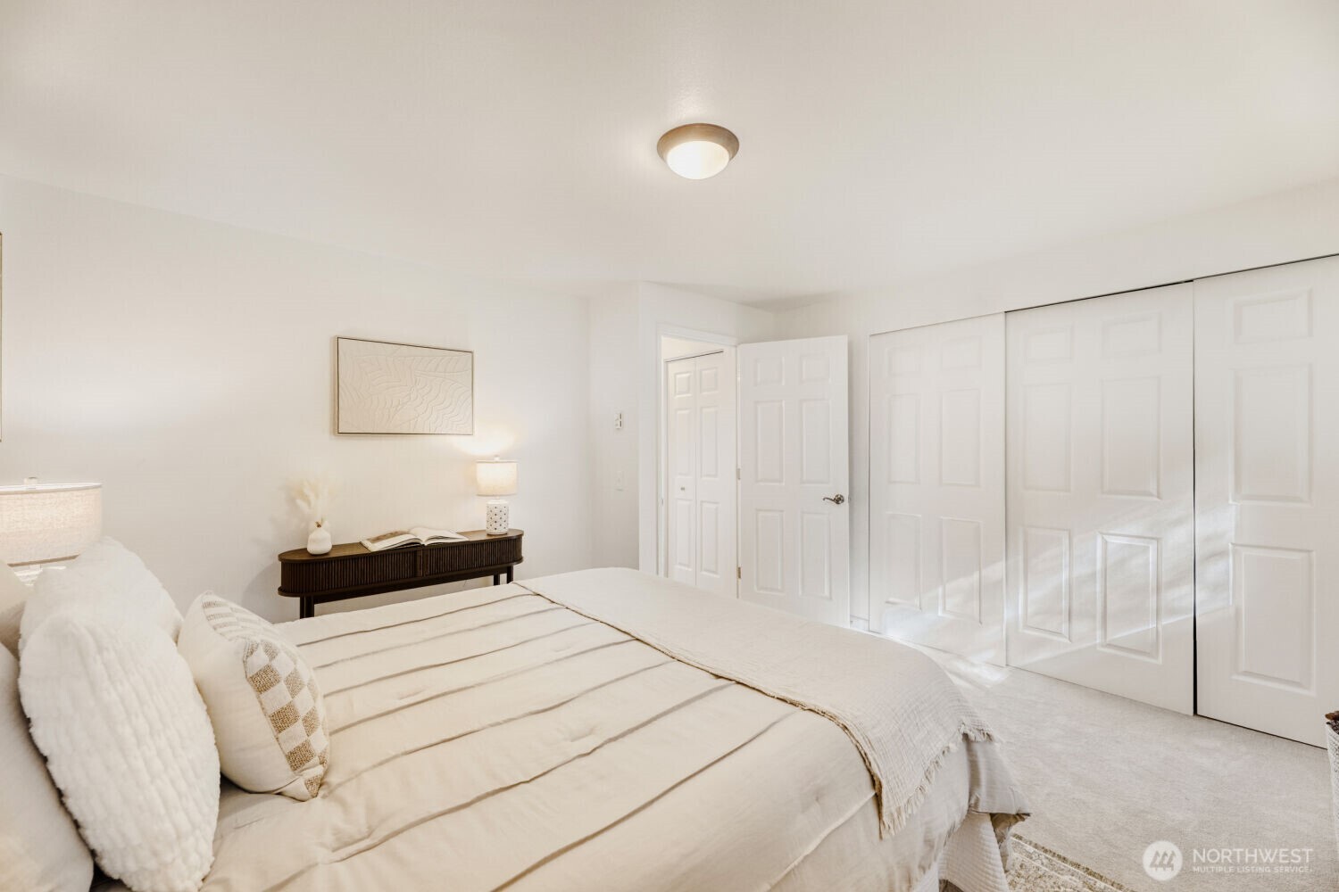 22906 Edmonds Way #10, Edmonds, WA 98020