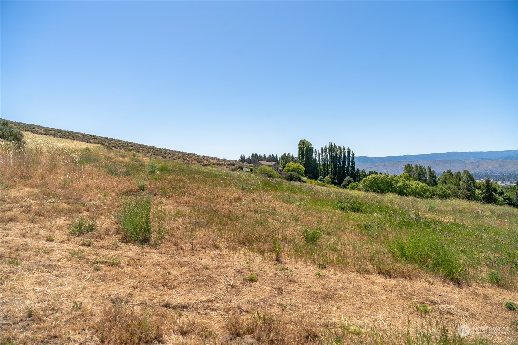 3621 McMullan Road , Wenatchee, WA 98801
