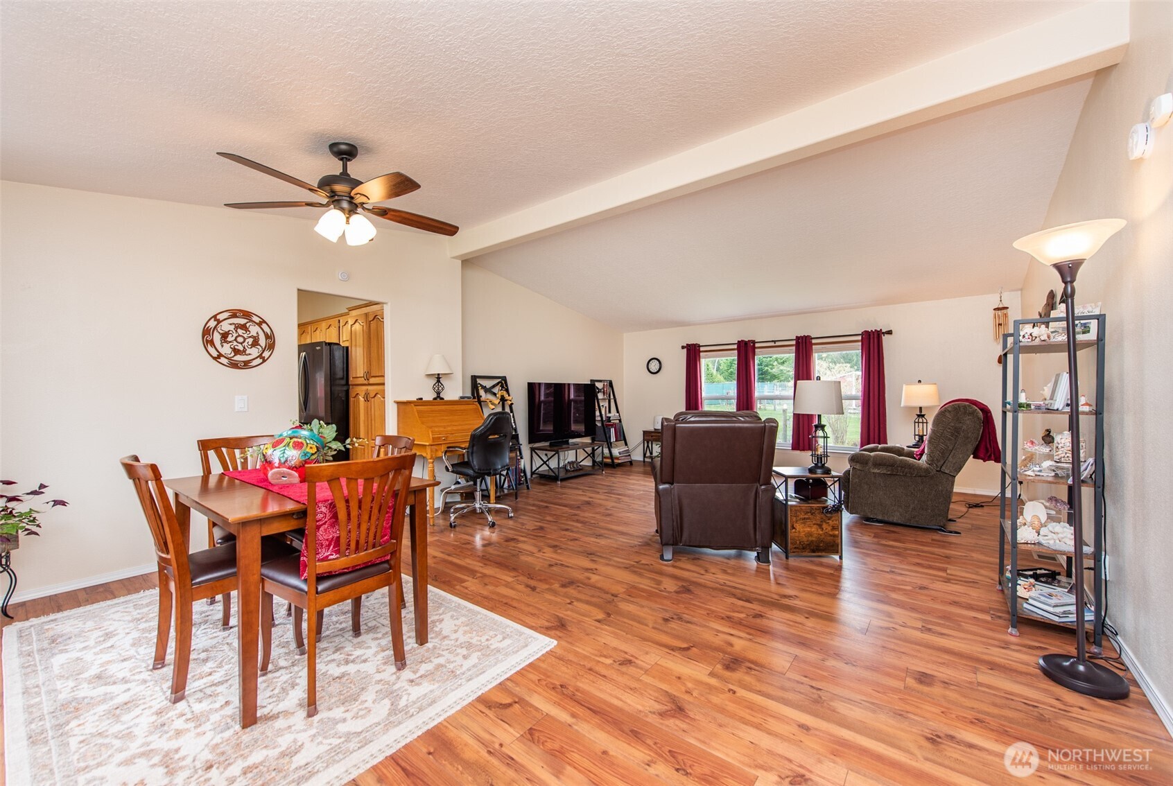 571 Lewis Road , Port Angeles, WA 98362