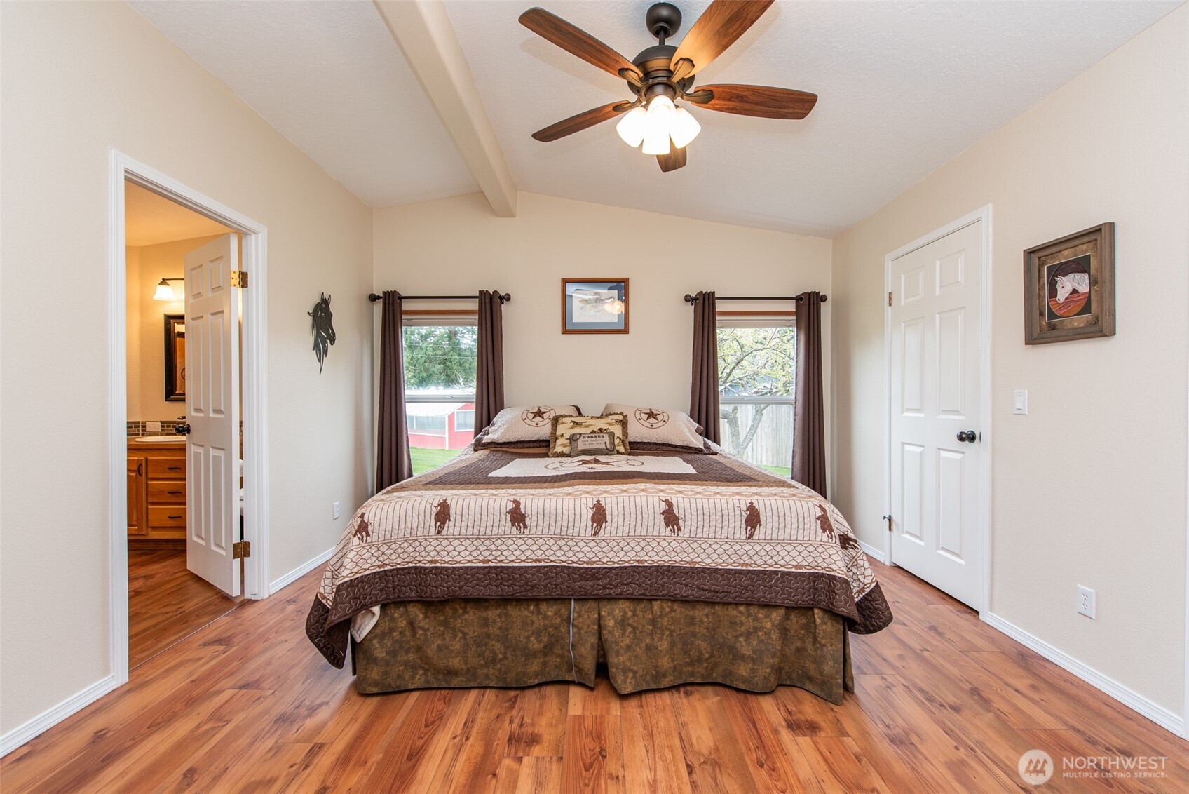 571 Lewis Road , Port Angeles, WA 98362