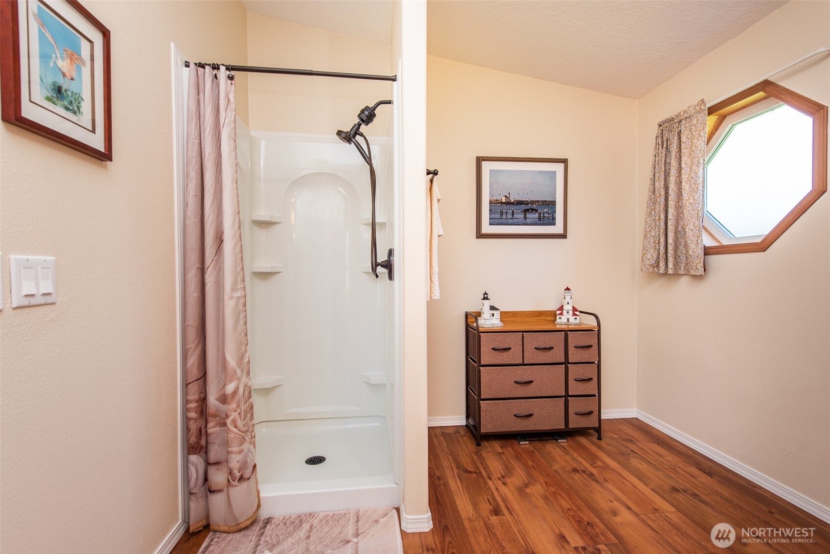 571 Lewis Road , Port Angeles, WA 98362