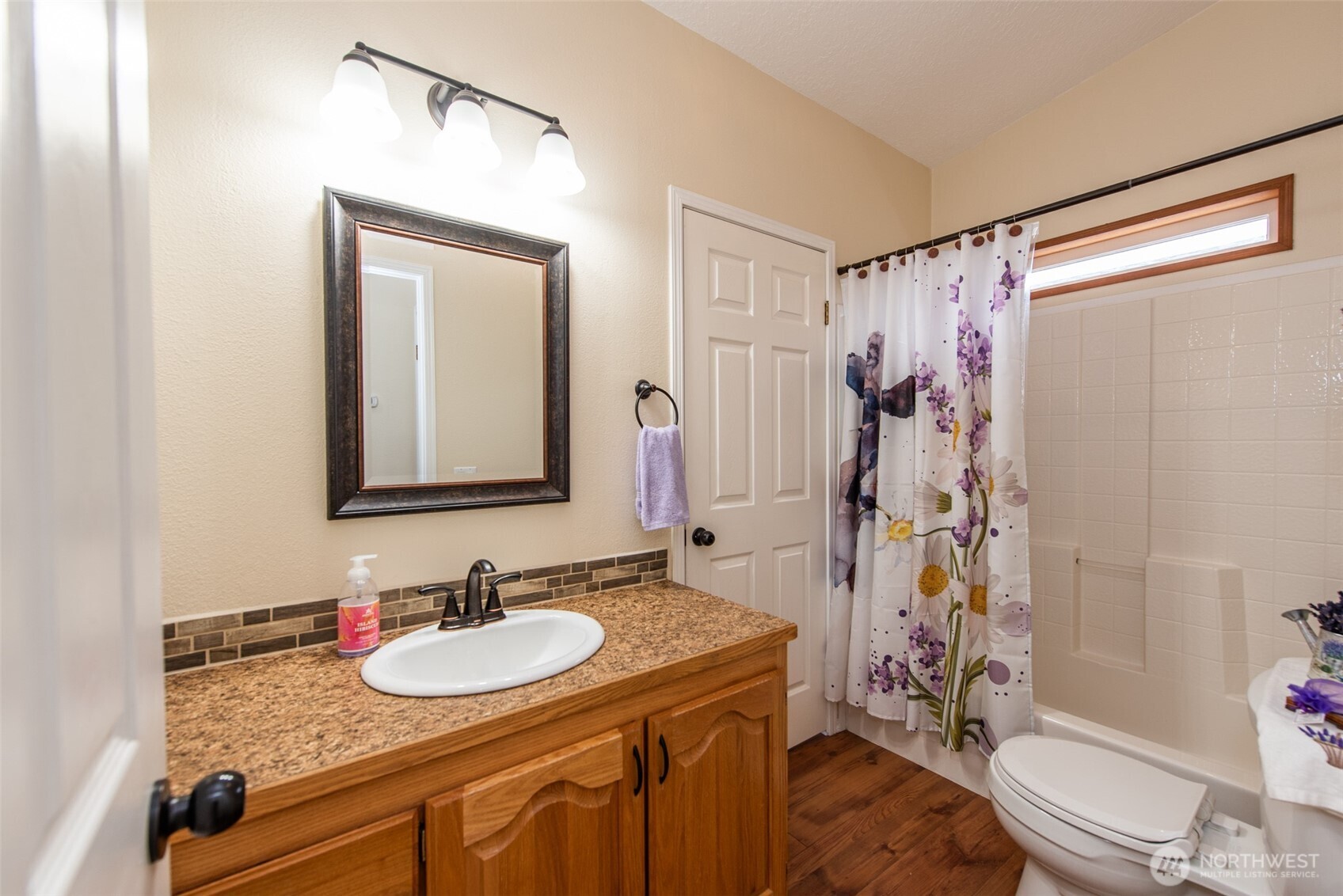 571 Lewis Road , Port Angeles, WA 98362