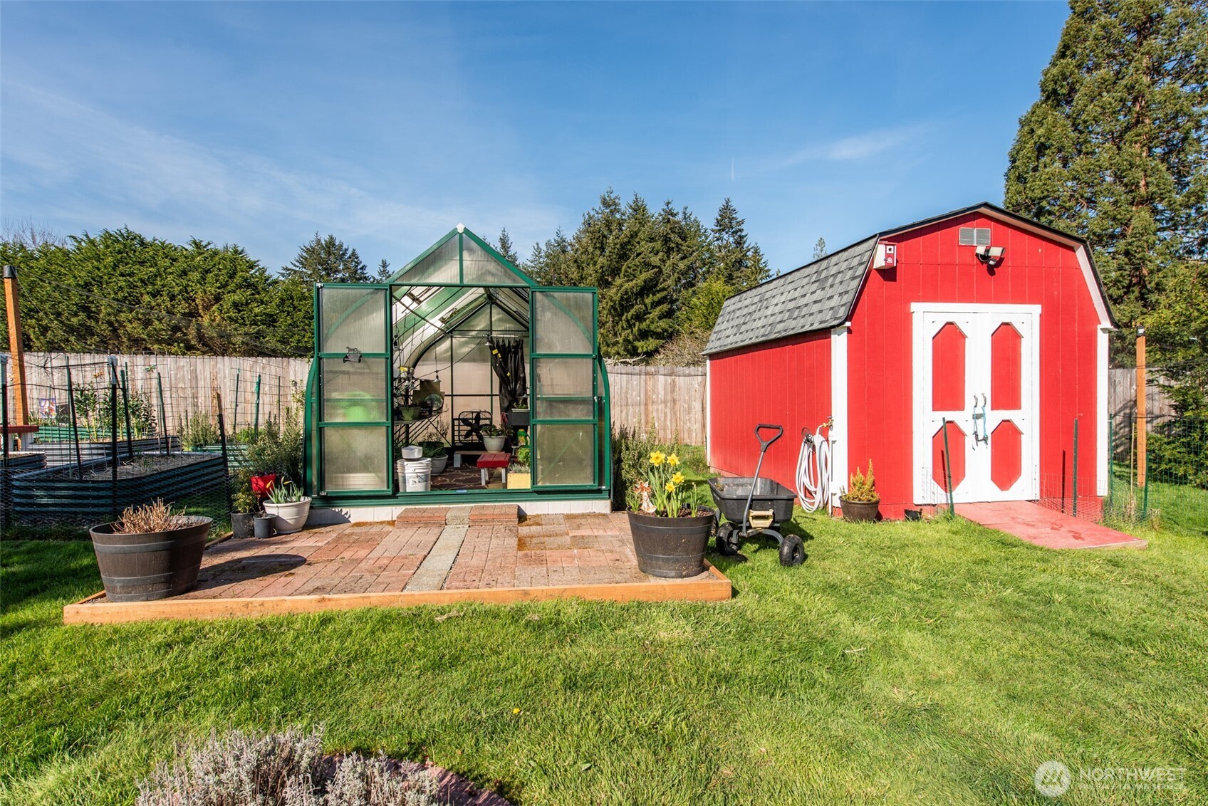 571 Lewis Road , Port Angeles, WA 98362