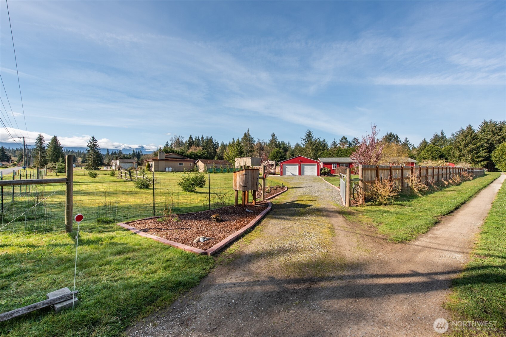 571 Lewis Road , Port Angeles, WA 98362