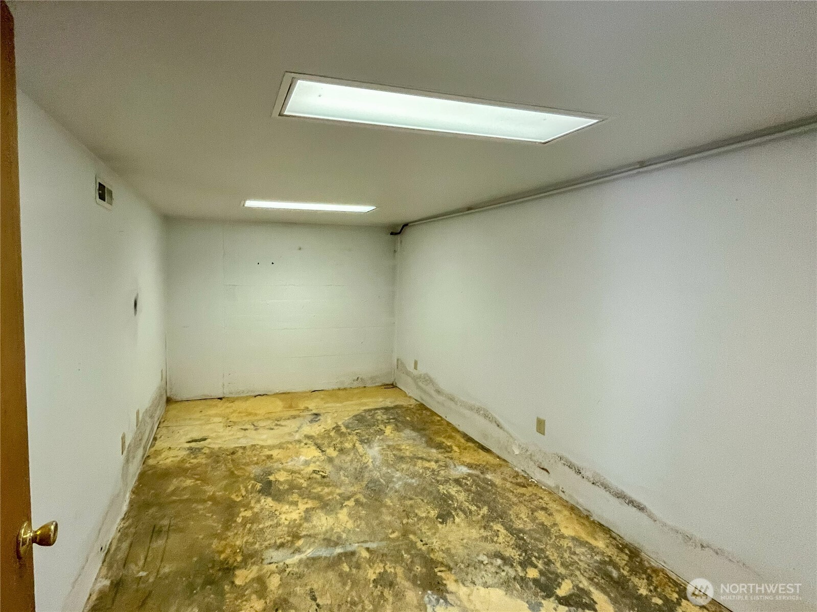 25 Main Street S, Omak, WA 98841
