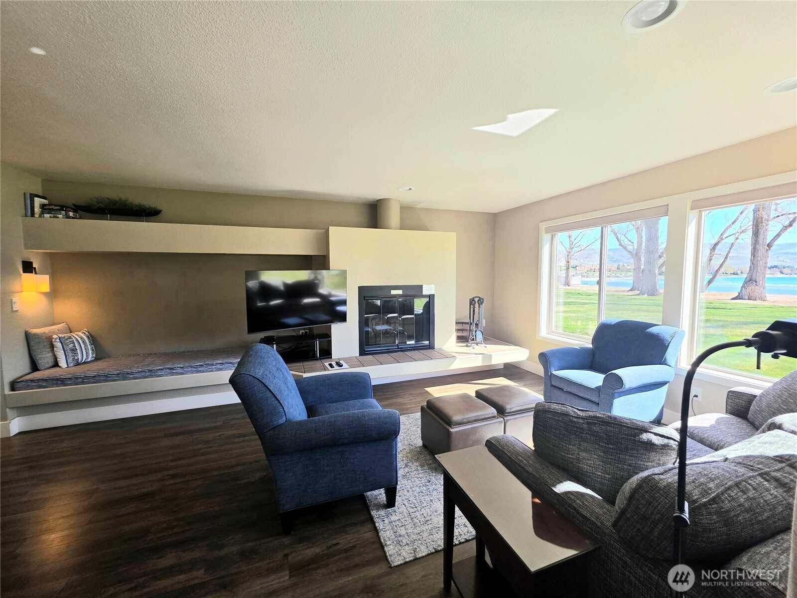1 Beach 545-E , Manson, WA 98831