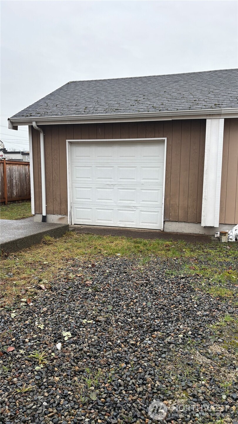 7225 E G Street , Tacoma, WA 98404