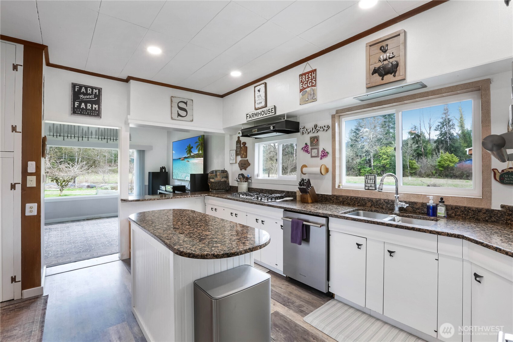 9040 Thunderbird Lane , Concrete, WA 98237