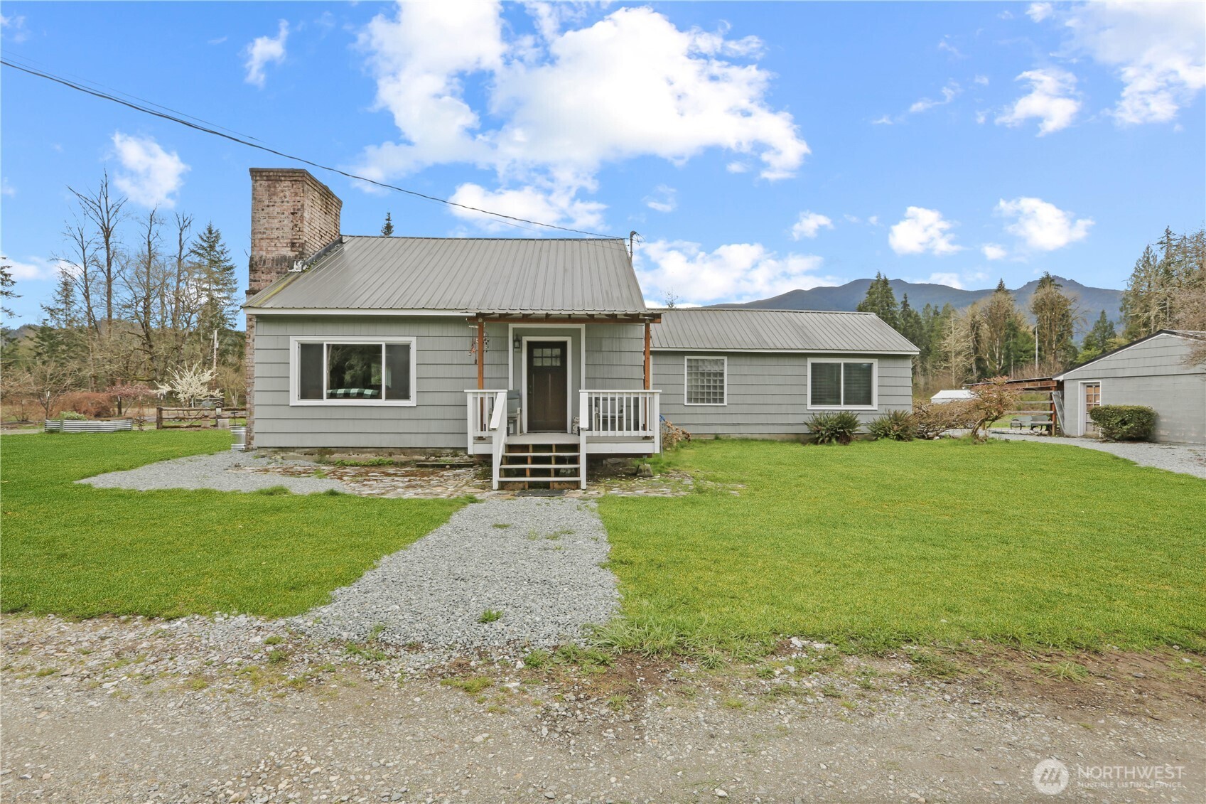 9040 Thunderbird Lane , Concrete, WA 98237