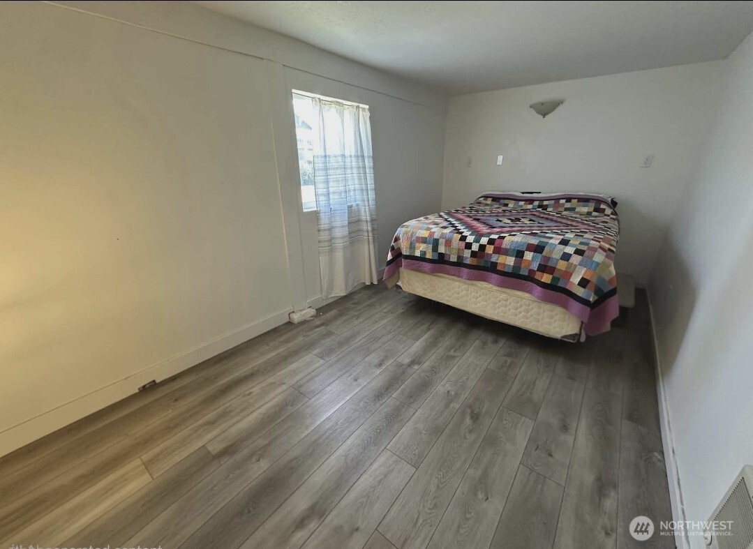 1911 Ocean Beach Boulevard S, Long Beach, WA 98631