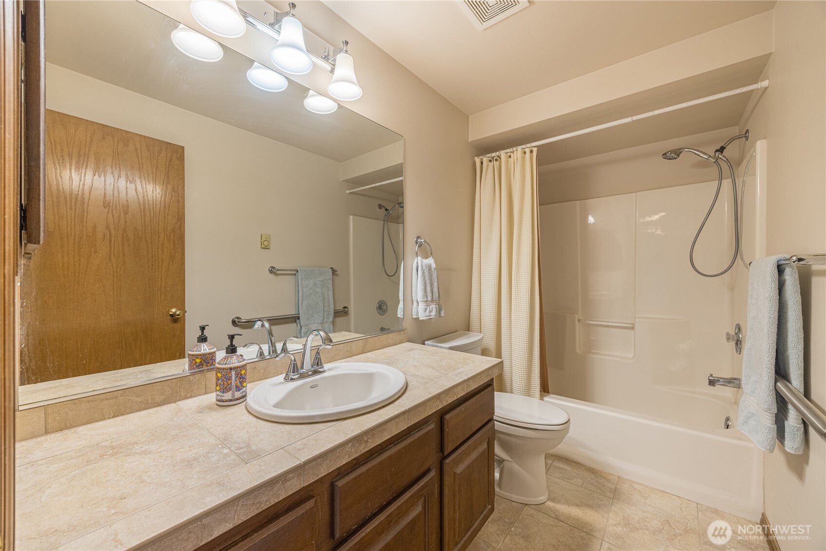 101 Buckhorn Road , Sequim, WA 98382