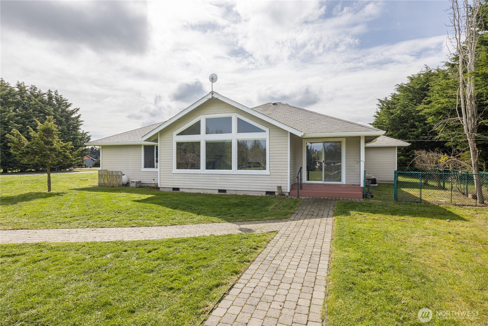 101 Buckhorn Road , Sequim, WA 98382