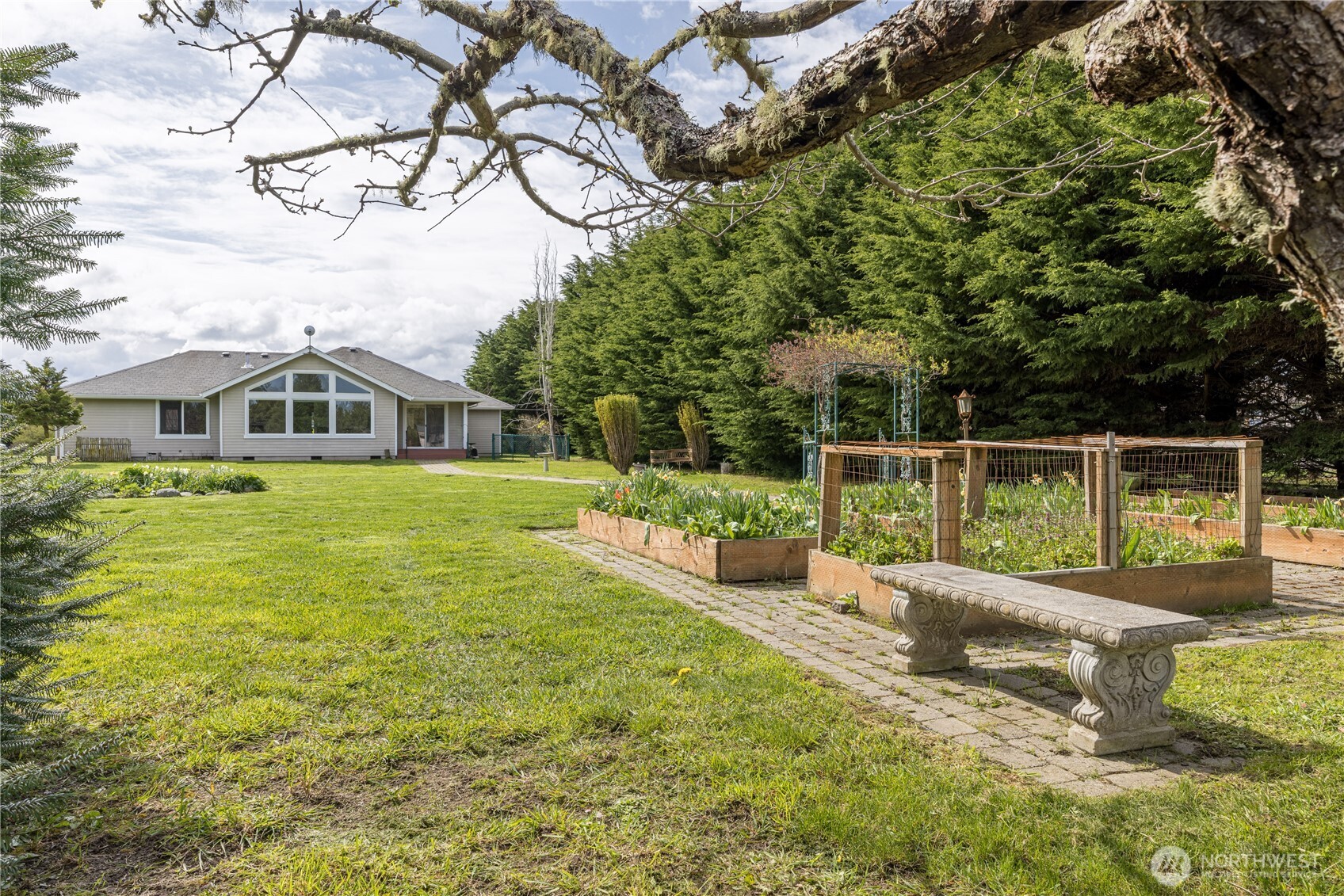 101 Buckhorn Road , Sequim, WA 98382