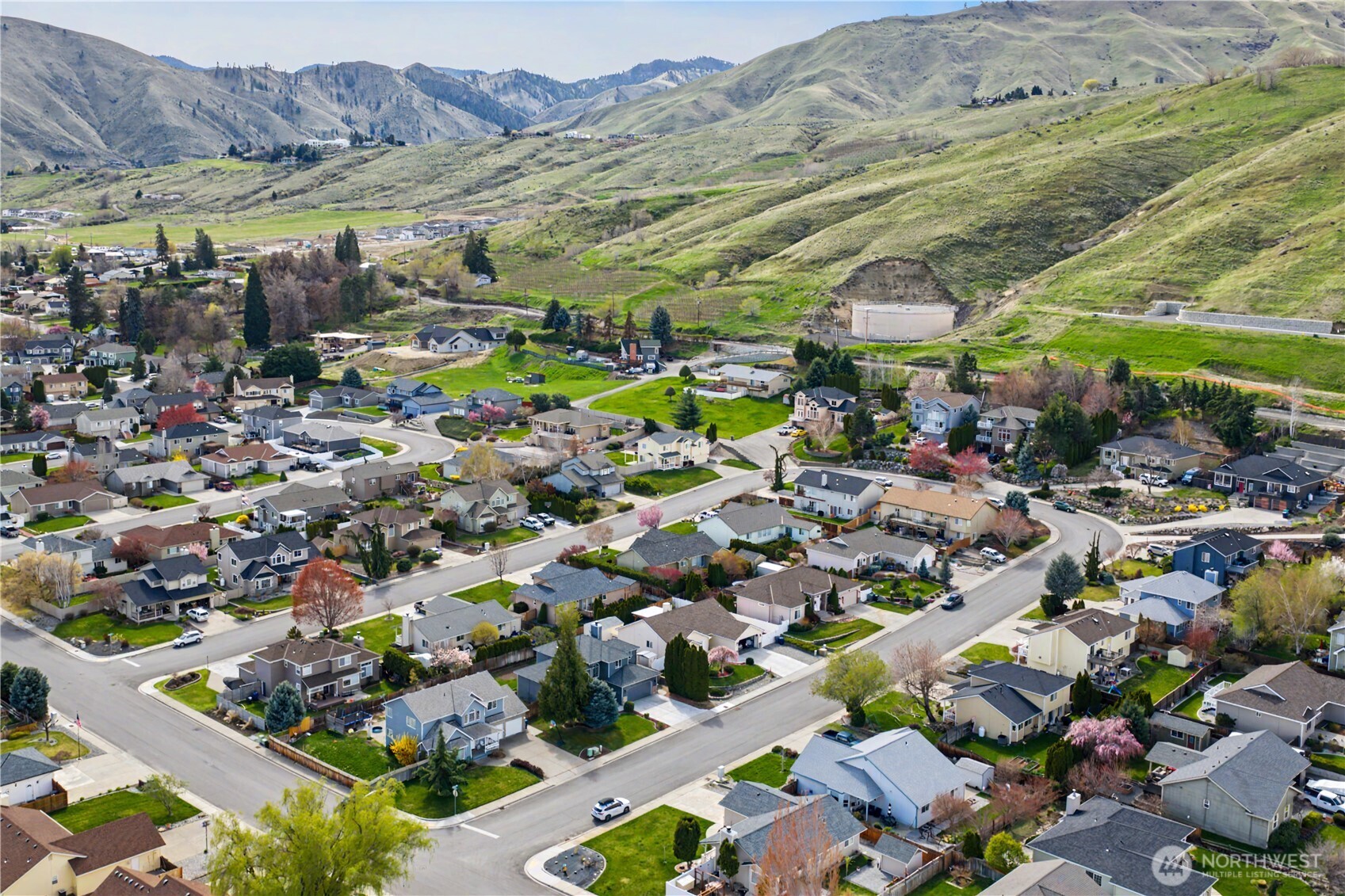 1929 Hideaway Place , Wenatchee, WA 98801