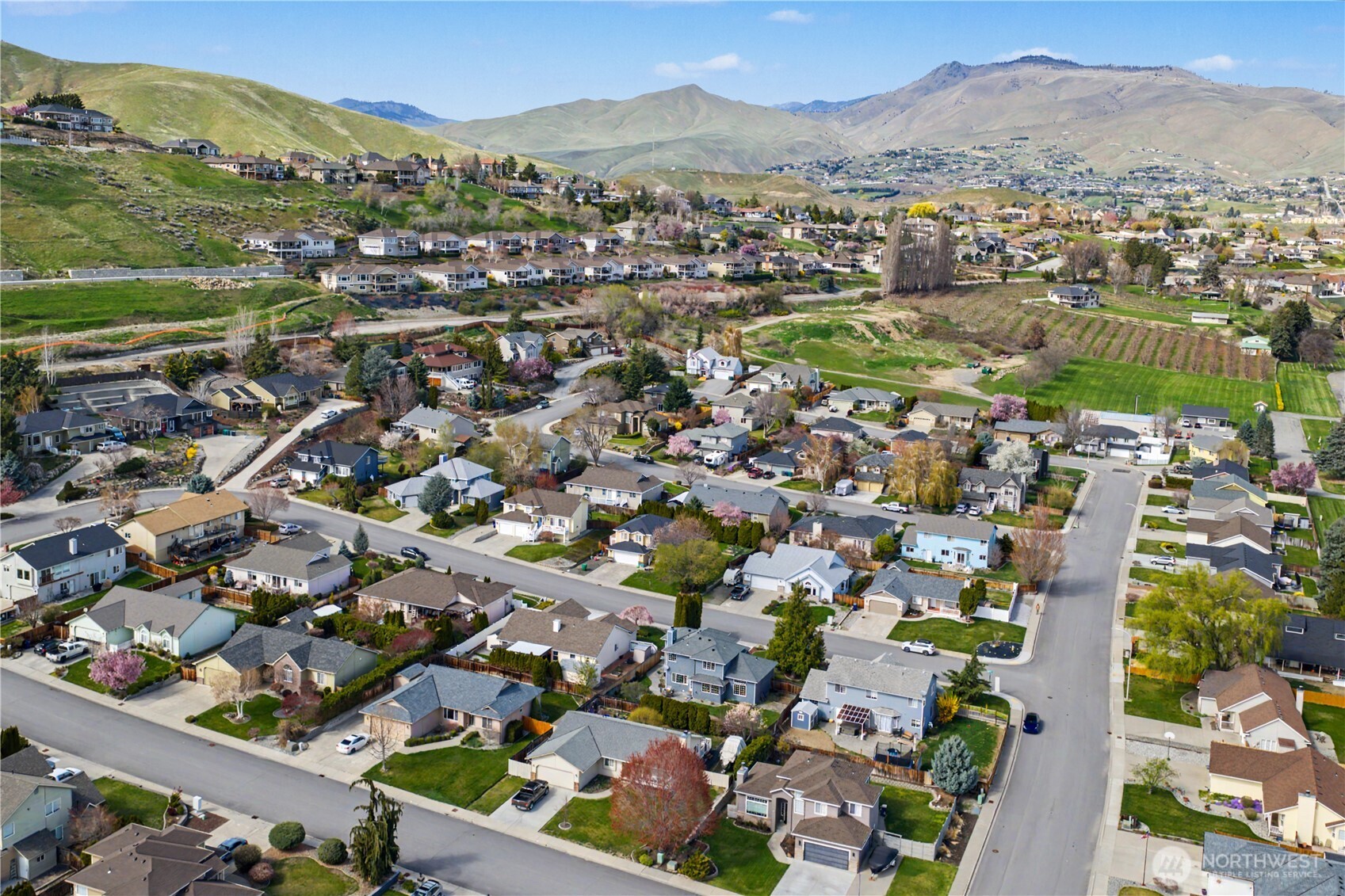 1929 Hideaway Place , Wenatchee, WA 98801