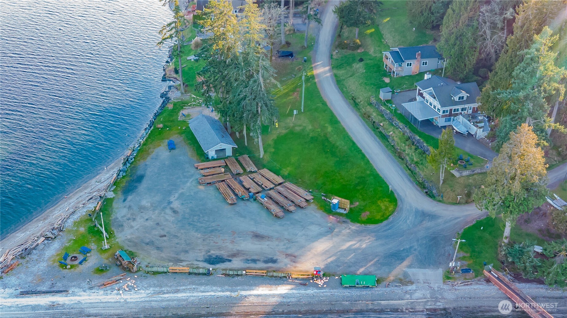 826 E Herron Blvd NW , Lakebay, WA 98349