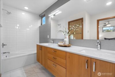 5017 Fauntleroy Way SW #B, Seattle, WA 98136 - Photo 12