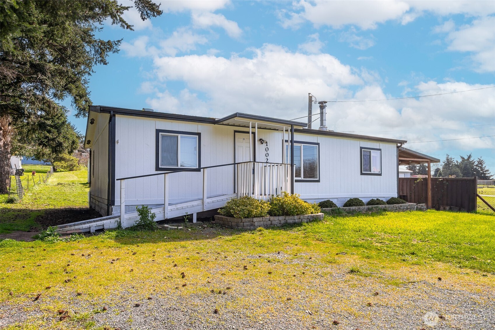 1002 Riepma Avenue , Oak Harbor, WA 98277