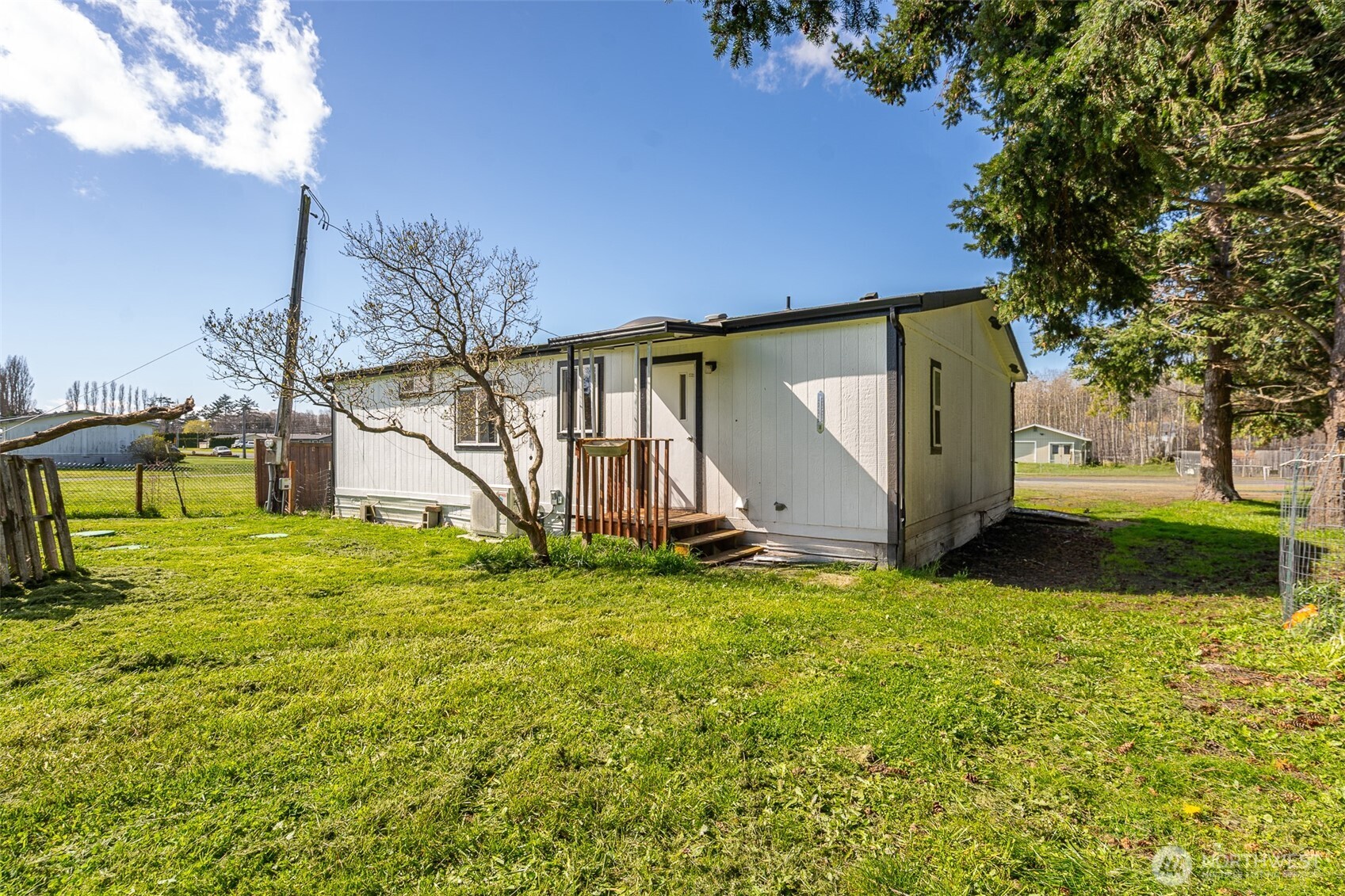 1002 Riepma Avenue , Oak Harbor, WA 98277