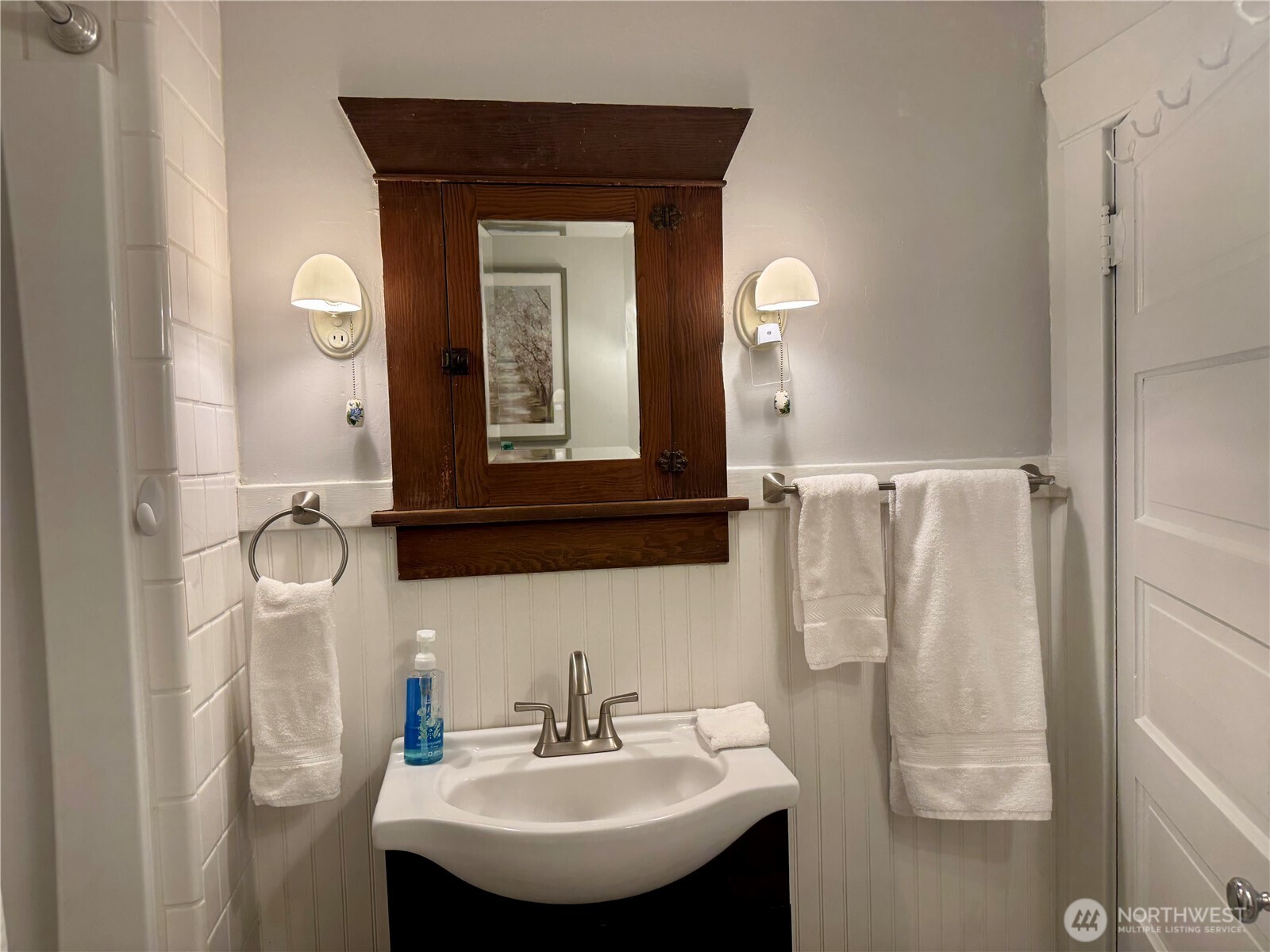 403 NW Main Avenue , Wilbur, WA 99185