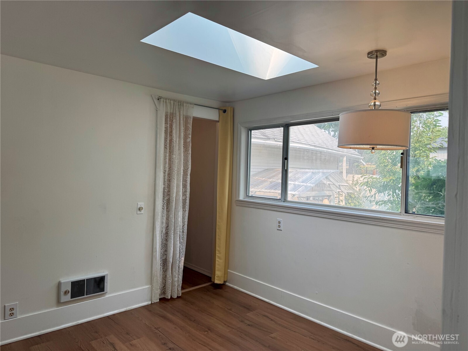 403 NW Main Avenue , Wilbur, WA 99185