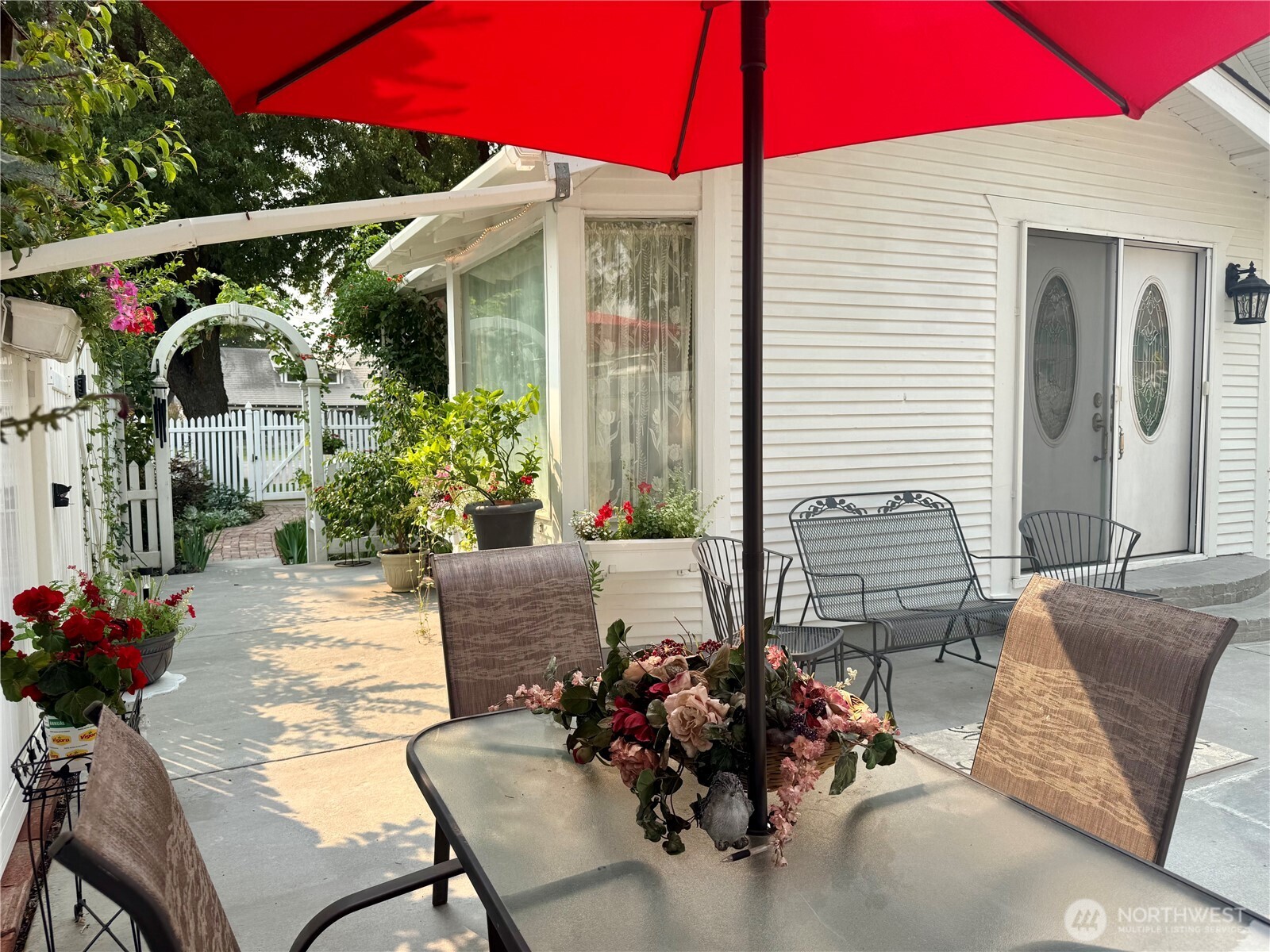 403 NW Main Avenue , Wilbur, WA 99185