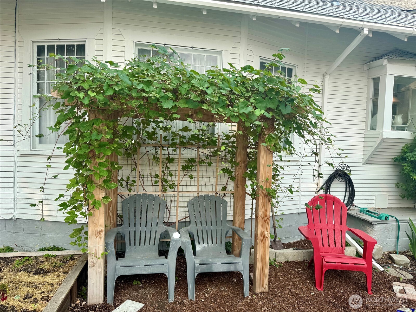 403 NW Main Avenue , Wilbur, WA 99185