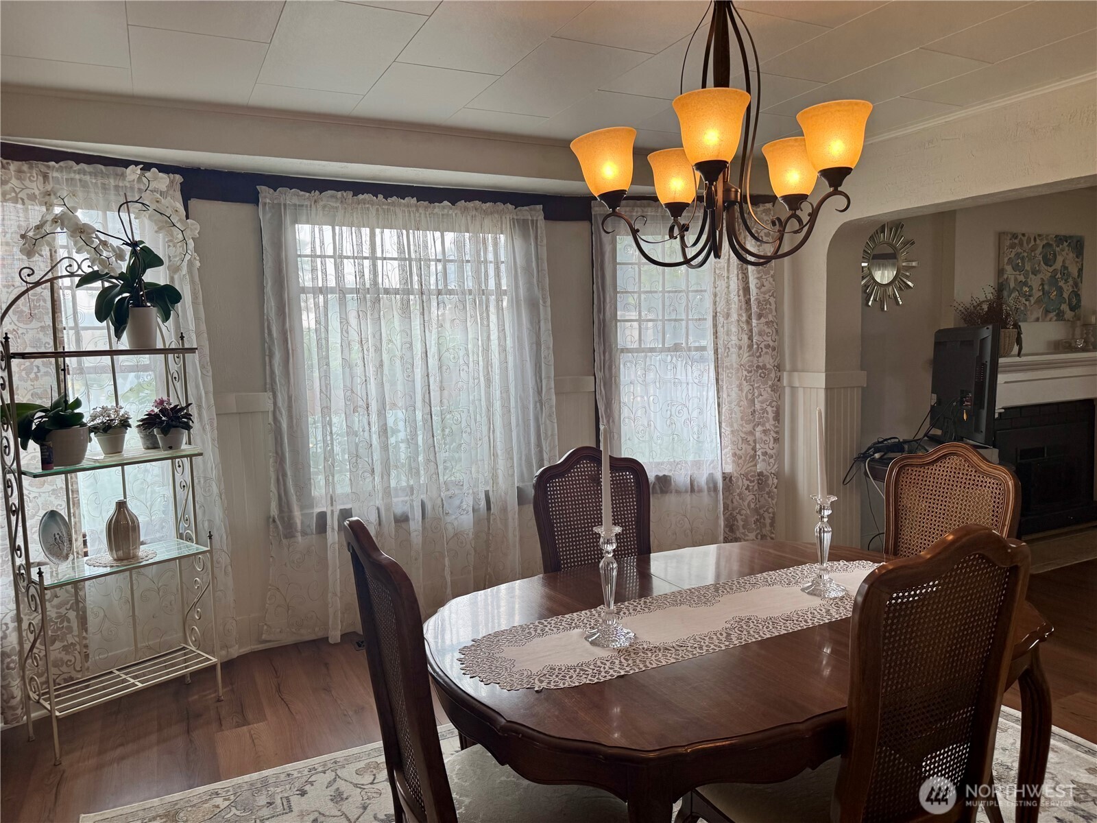 403 NW Main Avenue , Wilbur, WA 99185