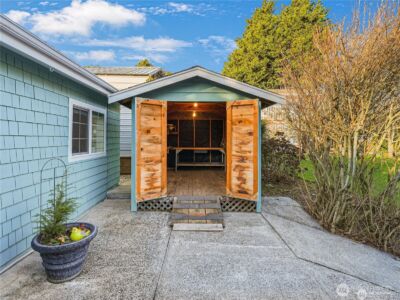 805 36th Street , Anacortes, WA 98221 - Photo 25