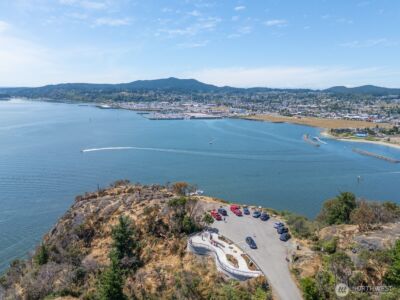 805 36th Street , Anacortes, WA 98221 - Photo 37